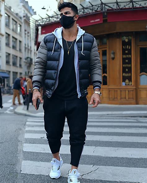 Carlitos 777 .